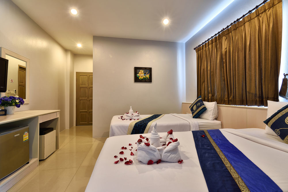 88 Hotel Patong Exterior foto
